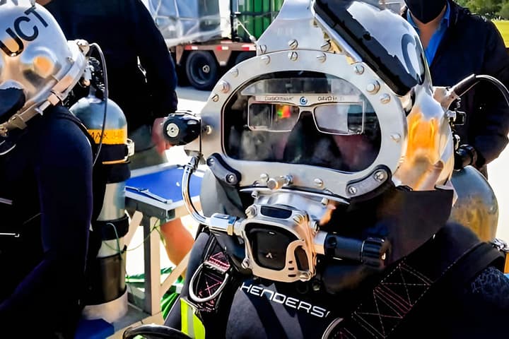 DAVD can be installed in any standard deep-sea diving helmet