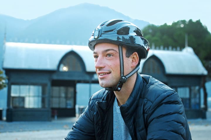 A Swiss Army Knife of useful tech, the VirtusX1 combines lighting and turn signaling, videocam, GPS tracker, and accident alerts into an all-in-one safety helmet for ebike, bike and scooter riders