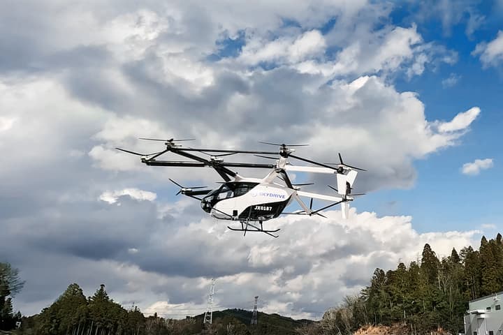 The SkyDrive SD-05 takes to the air ahead of its official unveiling later this year